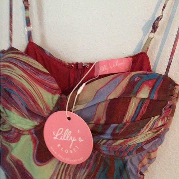 Lilly’s Kloset NWT Woman’s Multicolored Midi Dress. Size Medium. - Picture 2 of 7